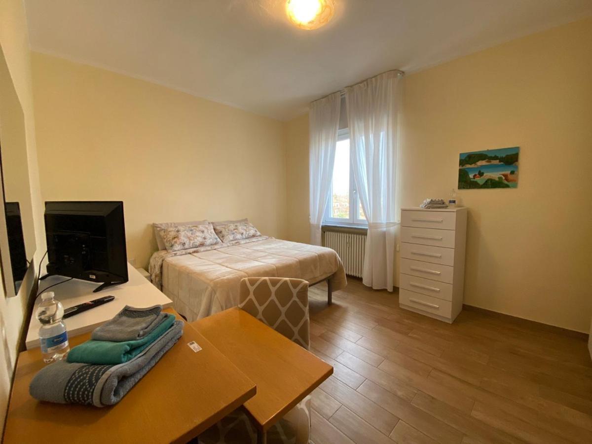 De Candia House Lägenhet Rescaldina Exteriör bild