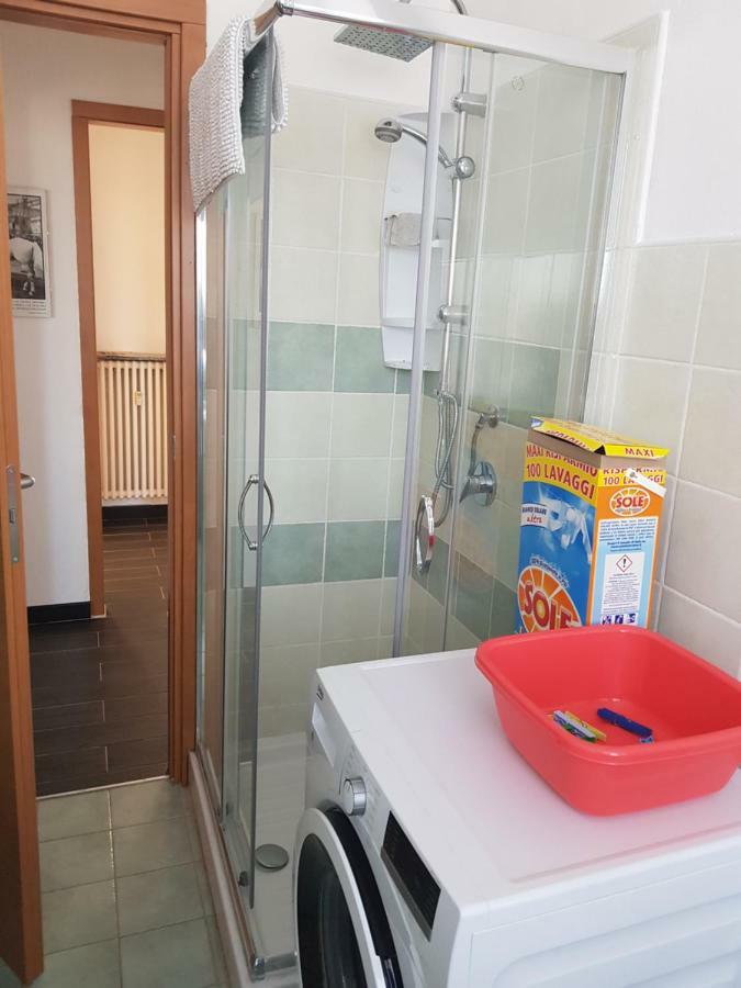 De Candia House Lägenhet Rescaldina Exteriör bild